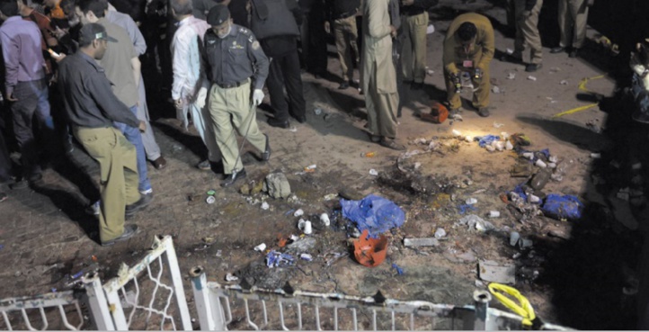 Au moins 30 morts dans une attaque au Pakistan Au moins 30 morts dans une attaque au Pakistan