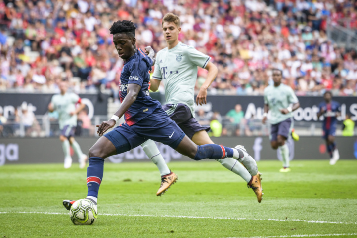 Pour Timothy Weah, un nom à porter et encore tout à faire Pour Timothy Weah, un nom à porter et encore tout à faire