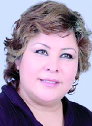 Entretien avec l’artiste plasticienne Rabiaa Echahed : “Ma vie est un périple dans le monde magique des couleurs” Entretien avec l’artiste plasticienne Rabiaa Echahed : “Ma vie est un périple dans le monde magique des couleurs”