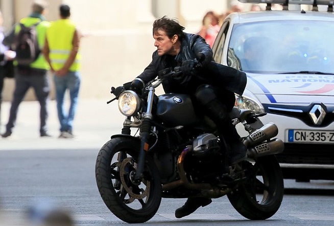Tom Cruise : j’ai adoré rouler à fond la caisse dans les rues parisiennes Tom Cruise : j’ai adoré rouler à fond la caisse dans les rues parisiennes