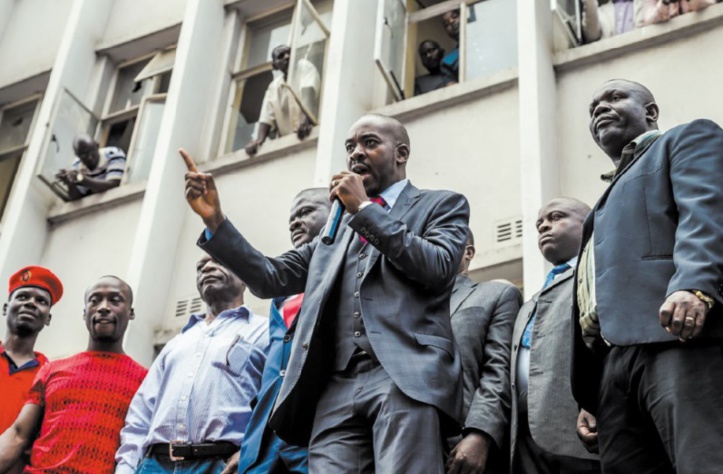 L'opposant Chamisa rejette la victoire de Mnangagwa à la présidentielle zimbabwéenne L'opposant Chamisa rejette la victoire de Mnangagwa à la présidentielle zimbabwéenne