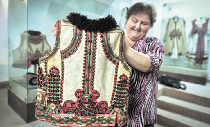 Quand Dior, en les "copiant", fait les beaux jours des artisans roumains