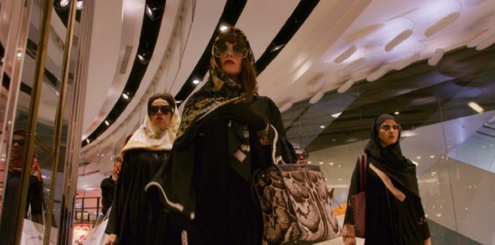 “Le Monde est à toi” Adjani dans un polar hilarant et décalé “Le Monde est à toi” Adjani dans un polar hilarant et décalé