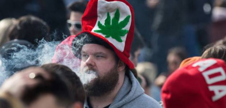 Les Canadiens ne fumeront pas plus de cannabis avec la légalisation