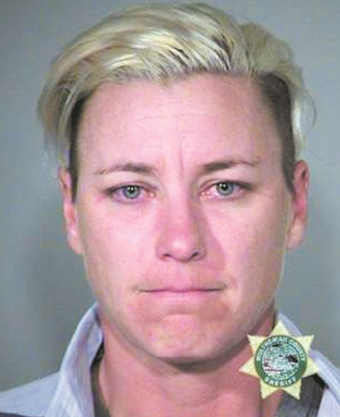 Quand les stars se font tirer le portrait en prison !  Abby Wambach