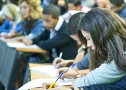 Niet ministériel : Les titulaires de baccalauréats anciens persona non grata