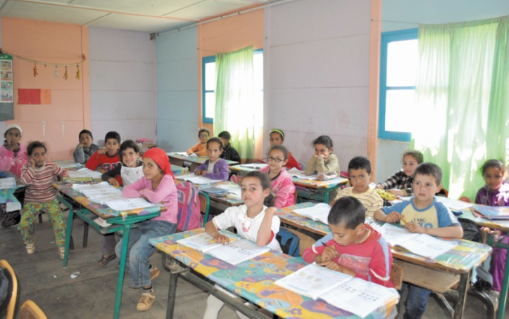 Les manuels scolaires entre considérations didactiques et bidonnage pléthorique : A qui profite l’amalgame ? Les manuels scolaires entre considérations didactiques et bidonnage pléthorique : A qui profite l’amalgame ?