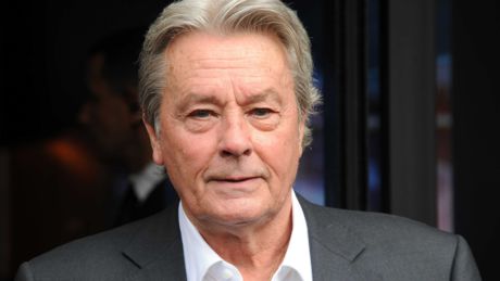S'il n'avait pas été star, Alain Delon aurait pu devenir proxénète S'il n'avait pas été star, Alain Delon aurait pu devenir proxénète