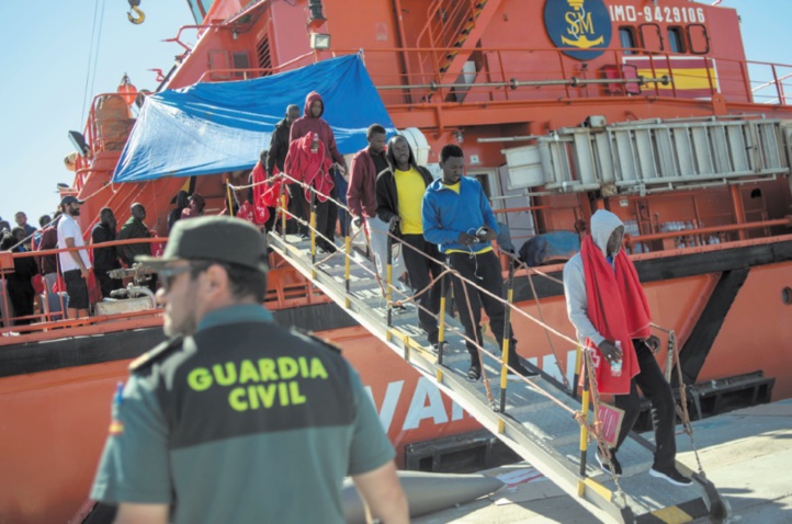 Près de 700 migrants secourus en deux jours au large de l'Espagne Près de 700 migrants secourus en deux jours au large de l'Espagne