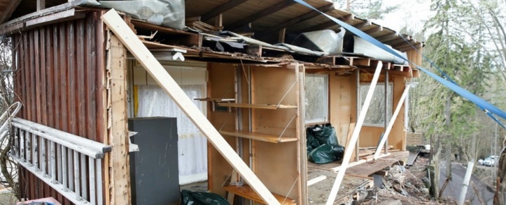 Insolite : Quatre mois de cabane pour un cabanon Insolite : Quatre mois de cabane pour un cabanon