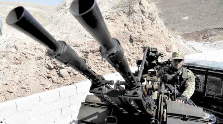 Les jihadistes retirent leurs armes lourdes de la future zone démilitarisée Les jihadistes retirent leurs armes lourdes de la future zone démilitarisée