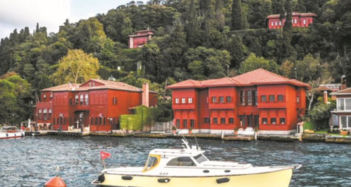 Les demeures en bois emblématiques du Bosphore en quête d'acheteurs Les demeures en bois emblématiques du Bosphore en quête d'acheteurs