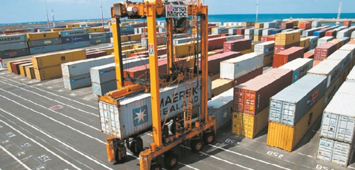 Aggravation du déficit commercial et recul du flux des IDE Aggravation du déficit commercial et recul du flux des IDE