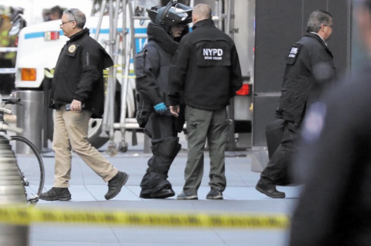 Vague de colis piégés contre des anti-Trump dont Obama et Clinton Vague de colis piégés contre des anti-Trump dont Obama et Clinton