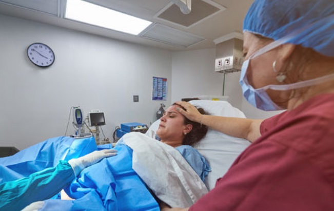 Le canal que suit un bébé pendant l'accouchement diffère selon l'origine de la mère Le canal que suit un bébé pendant l'accouchement diffère selon l'origine de la mère
