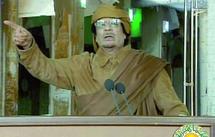 Mouammar Kadhafi attaqué de toutes parts Mouammar Kadhafi attaqué de toutes parts