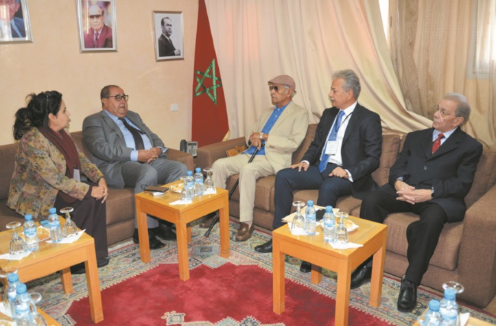 Le Premier secrétaire reçoit une délégation de l’Organisation de solidarité afro-asiatique Le Premier secrétaire reçoit une délégation de l’Organisation de solidarité afro-asiatique