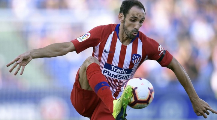 Juanfran blessé à son tour, incertain face au Barça Juanfran blessé à son tour, incertain face au Barça