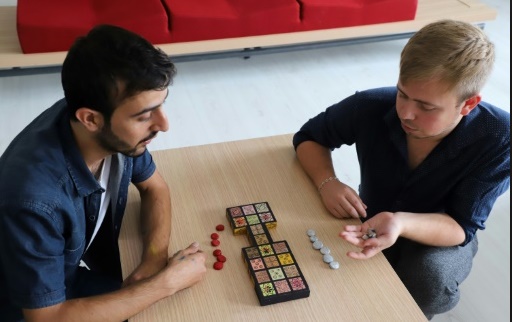Le Jeu royal d'Ur, de retour en Irak après des millénaires sous terre Le Jeu royal d'Ur, de retour en Irak après des millénaires sous terre