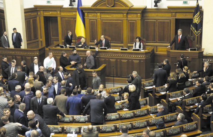 L’Ukraine proclame la loi martiale après l’incident de Kertch L’Ukraine proclame la loi martiale après l’incident de Kertch