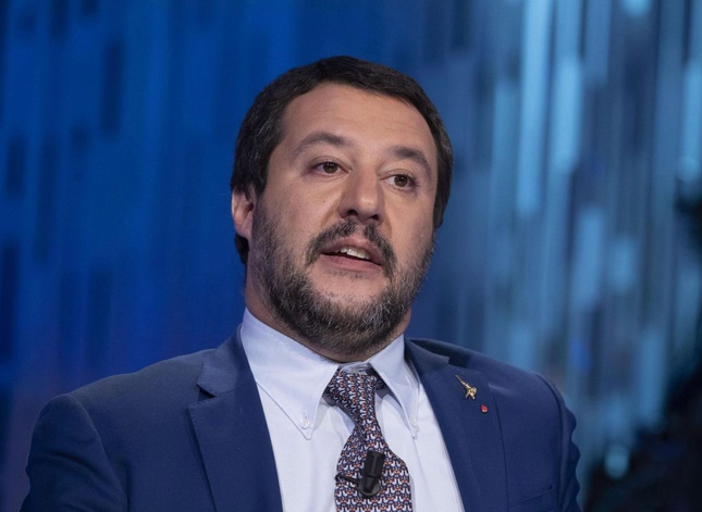 L'Italie adopte la loi anti-migrants de Salvini L'Italie adopte la loi anti-migrants de Salvini