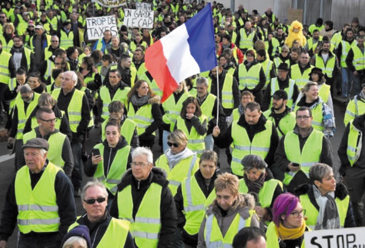 De nouvelles mesures pour tenter d’apaiser la crise des gilets jaunes De nouvelles mesures pour tenter d’apaiser la crise des gilets jaunes