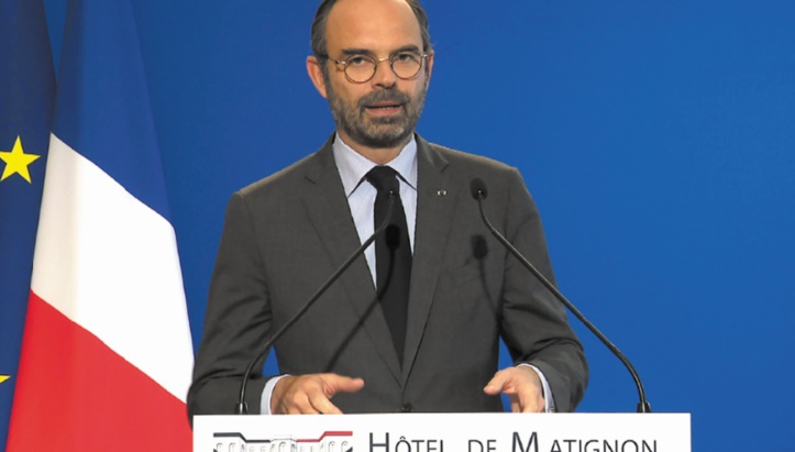 Le gouvernement français défend son plan de sortie de crise Le gouvernement français défend son plan de sortie de crise