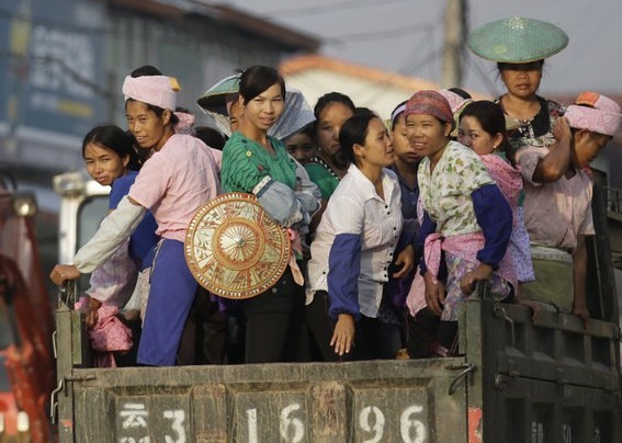Des milliers de femmes birmanes vendues de force en mariage en Chine Des milliers de femmes birmanes vendues de force en mariage en Chine