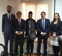 L'approche humaine, une constante de la politique marocaine Abdelkrim Benatiq s’entretient à Rabat avec Tendayi Achiume L'approche humaine, une constante de la politique marocaine Abdelkrim Benatiq s’entretient à Rabat avec Tendayi Achiume