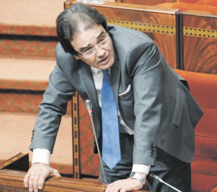 Abdelkrim Benatiq : Mise en oeuvre de la circulaire relative à la création d'un guichet dédié aux MRE Abdelkrim Benatiq : Mise en oeuvre de la circulaire relative à la création d'un guichet dédié aux MRE