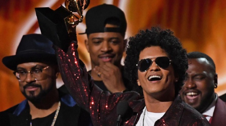 Bruno Mars, roi des Grammy Awards