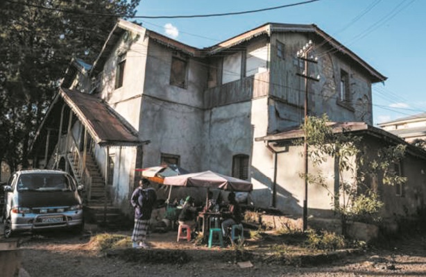 A Addis-Abeba, l'héritage architectural écrasé par la modernité A Addis-Abeba, l'héritage architectural écrasé par la modernité