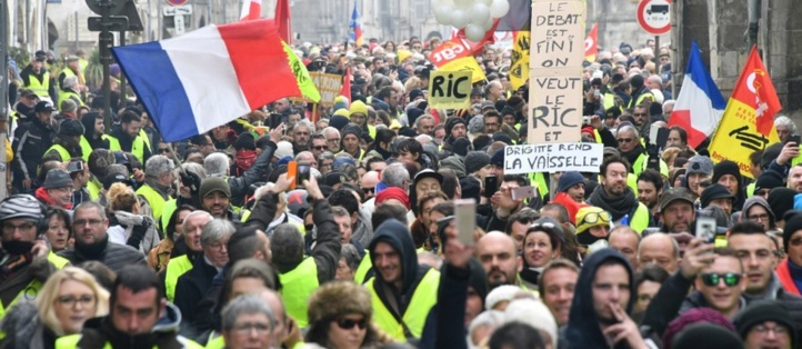 Après l'acte 9 des gilets jaunes, place au grand débat Après l'acte 9 des gilets jaunes, place au grand débat