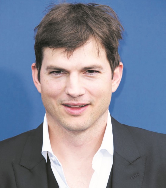 Ces stars qui ont fait des études étonnantes !  Ashton Kutcher