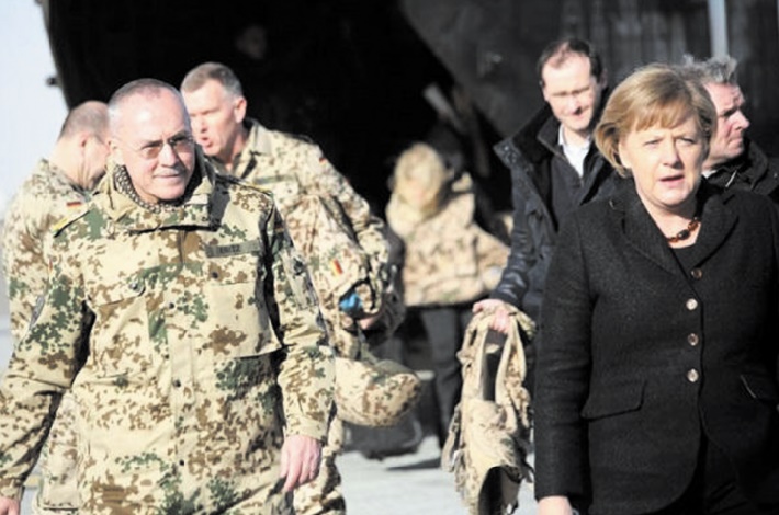 La France et l'Allemagne veulent parvenir "à une armée européenne"