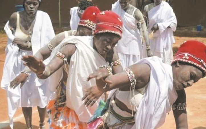 En Côte d’Ivoire, l’avenir incertain d’une école unique pour féticheuses En Côte d’Ivoire, l’avenir incertain d’une école unique pour féticheuses