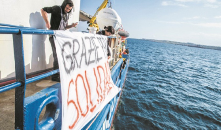 Matteo Salvini menace les sauveteurs de migrants de poursuites judiciaires Matteo Salvini menace les sauveteurs de migrants de poursuites judiciaires