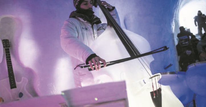 Dans un igloo des Alpes italiennes, de la musique “de glace” Dans un igloo des Alpes italiennes, de la musique “de glace”