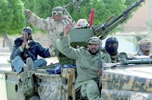 Au moment où des villages sont contrôlés par les rebelles libyens : Fuite d’officiers supérieurs vers la Tunisie Au moment où des villages sont contrôlés par les rebelles libyens : Fuite d’officiers supérieurs vers la Tunisie