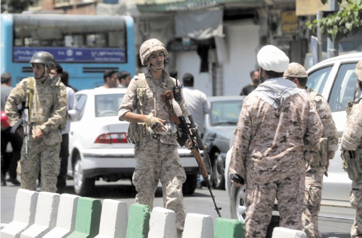 Vingt-sept morts dans un attentat contre l'armée d'élite du régime en Iran