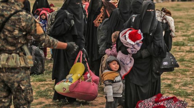 En Syrie, les forces antijihadistes se préparent à l'assaut final En Syrie, les forces antijihadistes se préparent à l'assaut final
