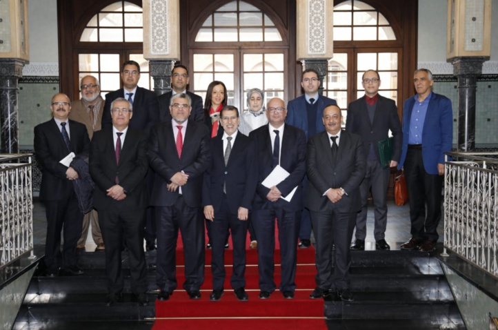 Le chef du gouvernement reçoit les membres de la commission du droit d'accès à l'information Le chef du gouvernement reçoit les membres de la commission du droit d'accès à l'information