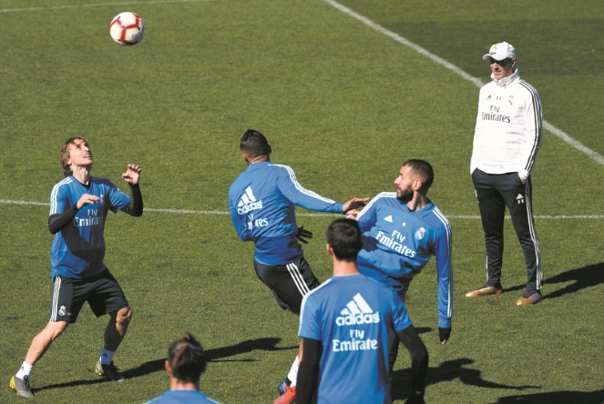 Zidane retrouve son Real, son banc et son Bernabeu