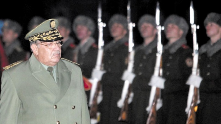 L'armée ouvre la voie à un départ du président Bouteflika