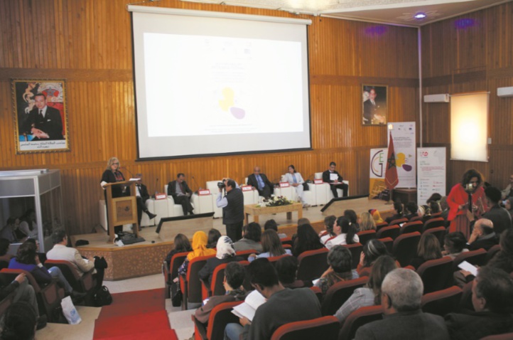 L’homme et la femme jouissent, à égalité, des droits et libertés à caractère civil, politique, économique, social, culturel et environnemental (Article 19 de la Constitution) L’homme et la femme jouissent, à égalité, des droits et libertés à caractère civil, politique, économique, social, culturel et environnemental (Article 19 de la Constitution)