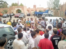 Les habitants d’Alnif protestent contre leur marginalisation : Le gouverneur de Tinghir persona non grata à Alnif Les habitants d’Alnif protestent contre leur marginalisation : Le gouverneur de Tinghir persona non grata à Alnif