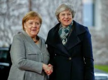 May cherche le soutien de Berlin et Paris pour un second report du Brexit May cherche le soutien de Berlin et Paris pour un second report du Brexit