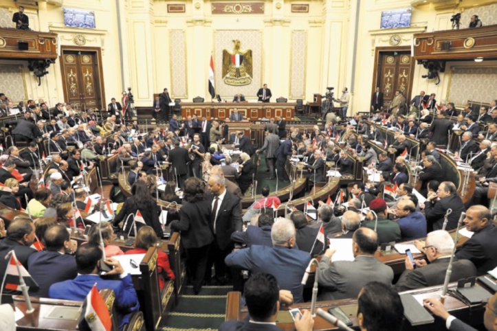 Vote du Parlement égyptien ouvrant la voie à une prolongation de la présidence de Sissi
