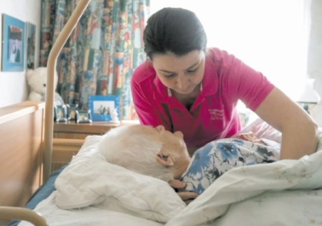 Des anges gardiens de l'Est au service d'une Europe vieillissante Des anges gardiens de l'Est au service d'une Europe vieillissante