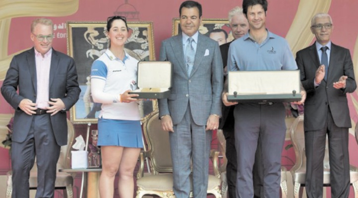 SAR le Prince Moulay Rachid a présidé, dimanche au Royal Golf Dar Es-Salam à Rabat, la cérémonie de remise des prix. SAR le Prince Moulay Rachid a présidé, dimanche au Royal Golf Dar Es-Salam à Rabat, la cérémonie de remise des prix.